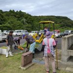 男女岳ダム公園の芝刈り